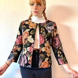 Gorgeous floral couch print blazer